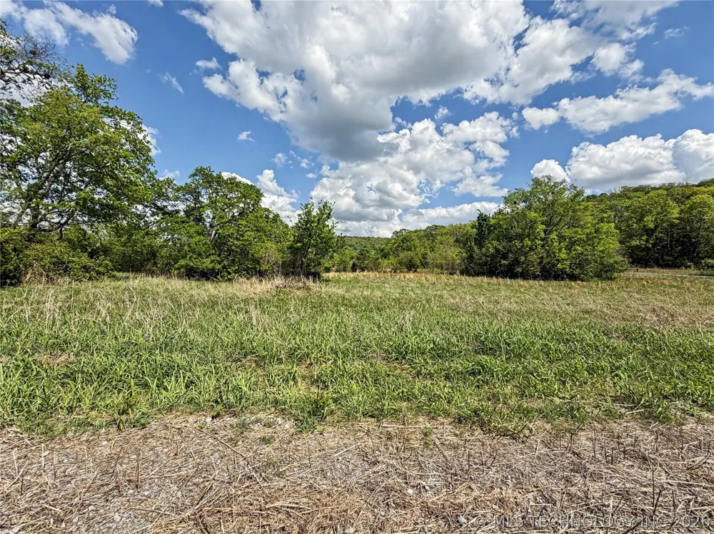 414 S Thunder Road Fort Gibson, OK 74434