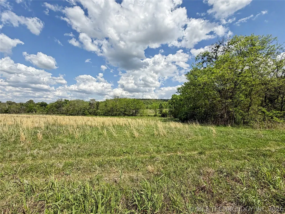 414 S Thunder Road Fort Gibson, OK 74434