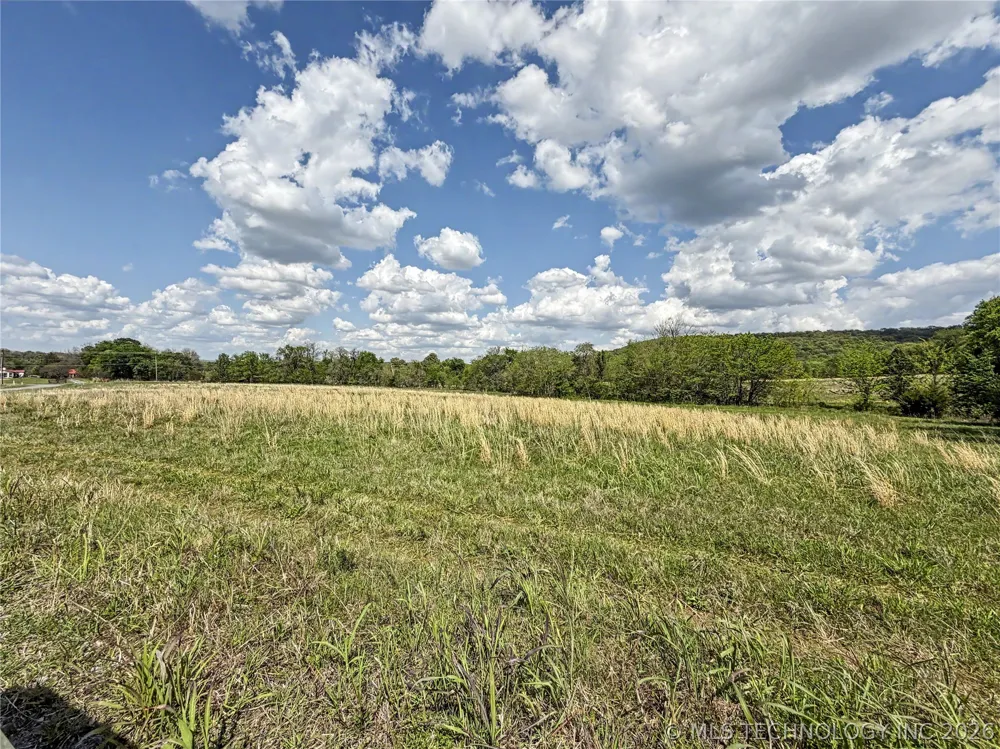 414 S Thunder Road Fort Gibson, OK 74434
