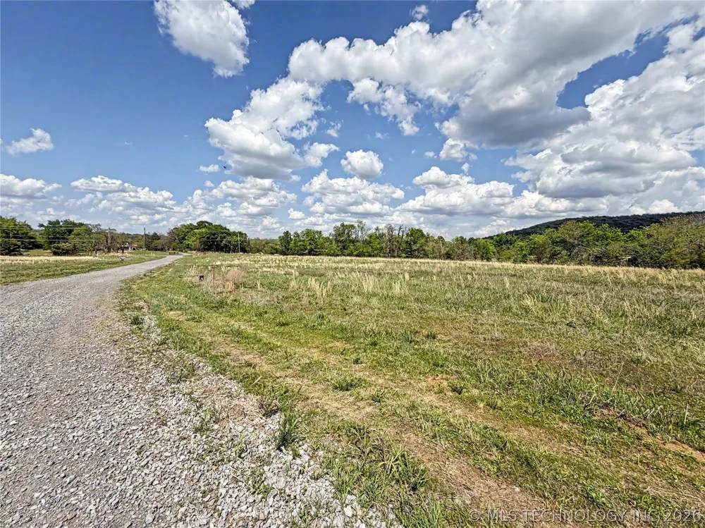414 S Thunder Road Fort Gibson, OK 74434