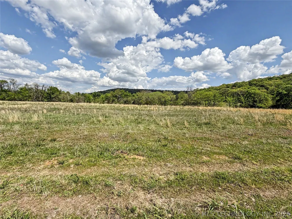 414 S Thunder Road Fort Gibson, OK 74434