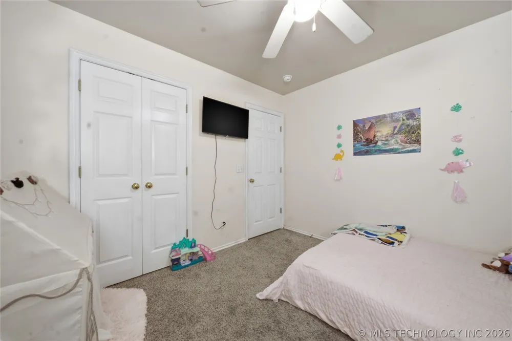 1117 S Marina Drive Oologah, OK 74053