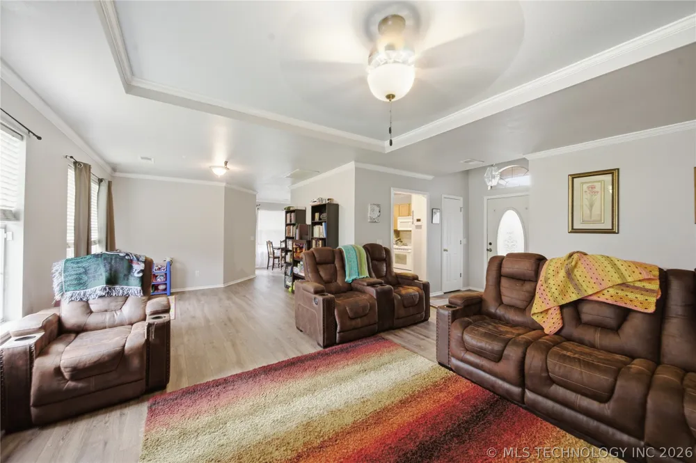1117 S Marina Drive Oologah, OK 74053