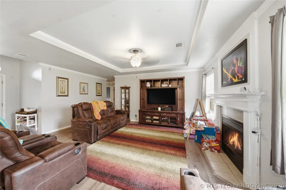 1117 S Marina Drive Oologah, OK 74053