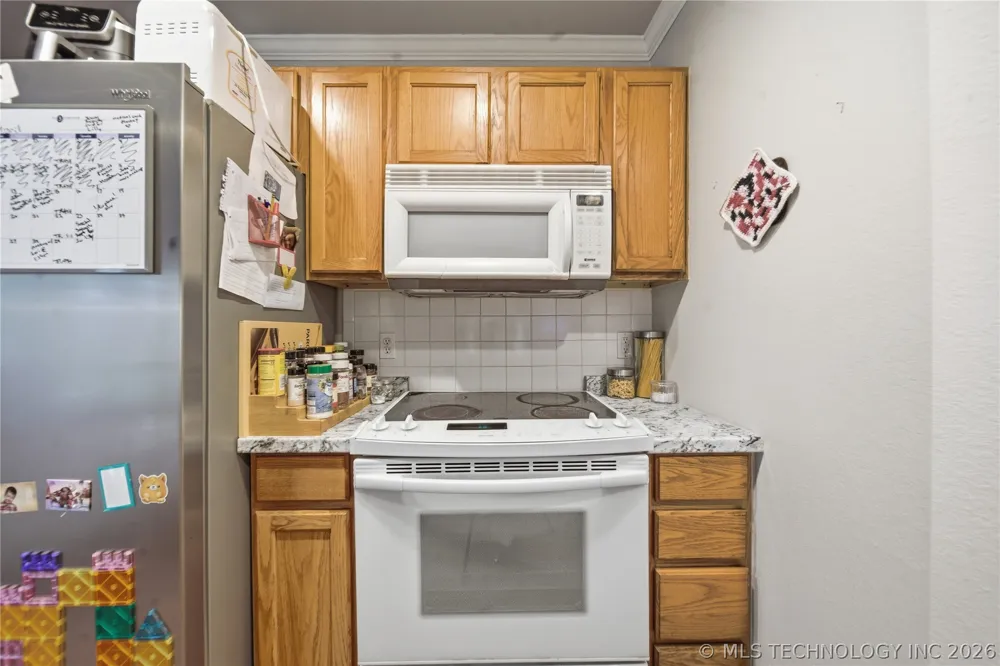 1117 S Marina Drive Oologah, OK 74053