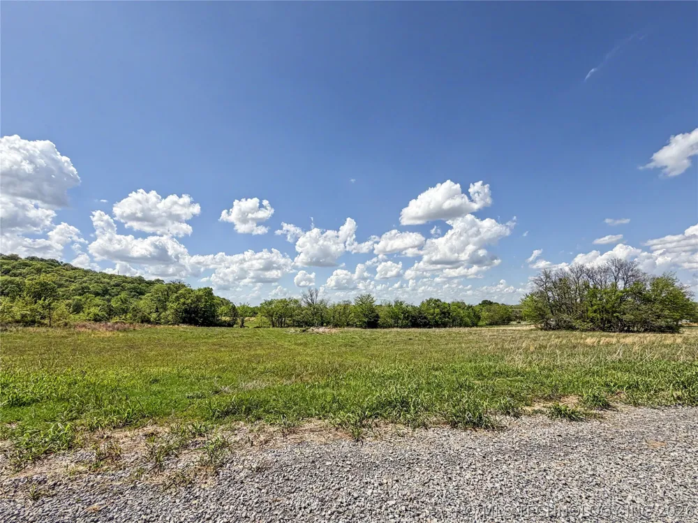 420 S Thunder Road Fort Gibson, OK 74434
