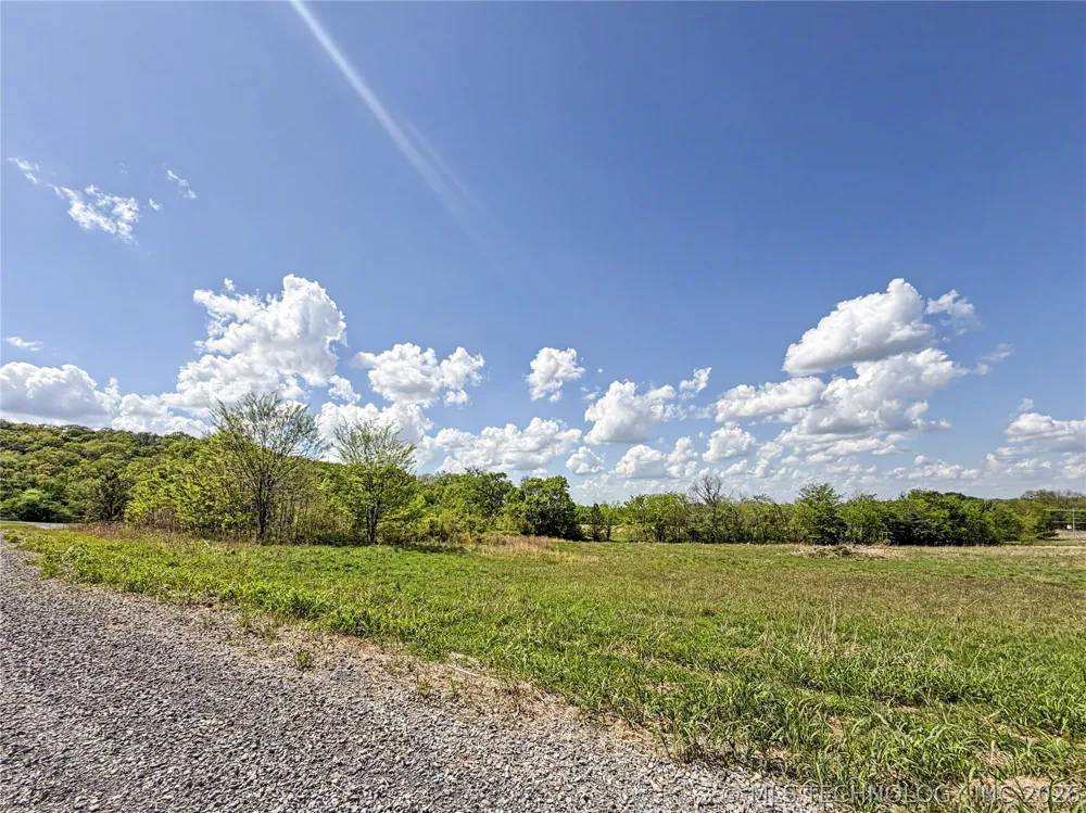 420 S Thunder Road Fort Gibson, OK 74434