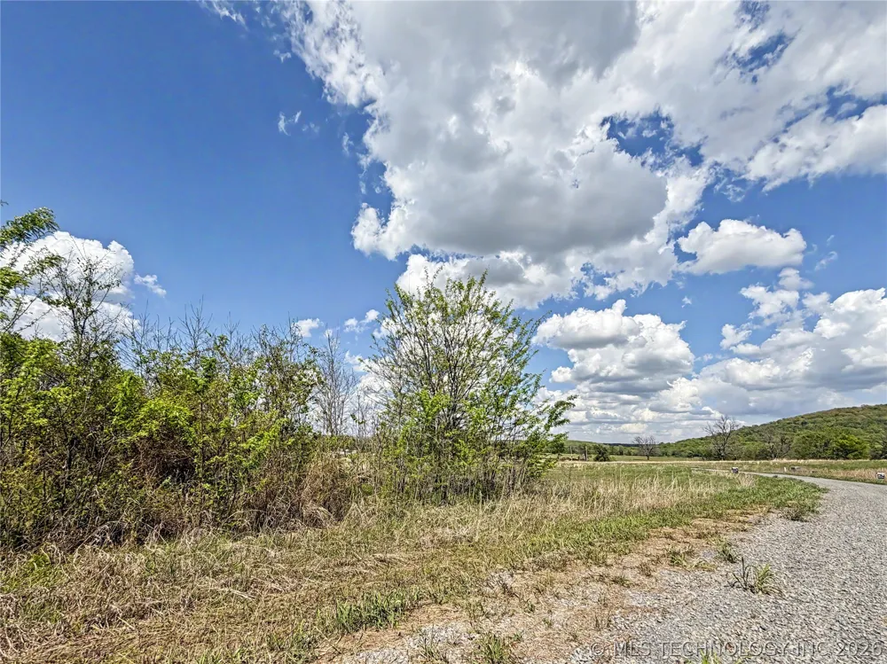 420 S Thunder Road Fort Gibson, OK 74434