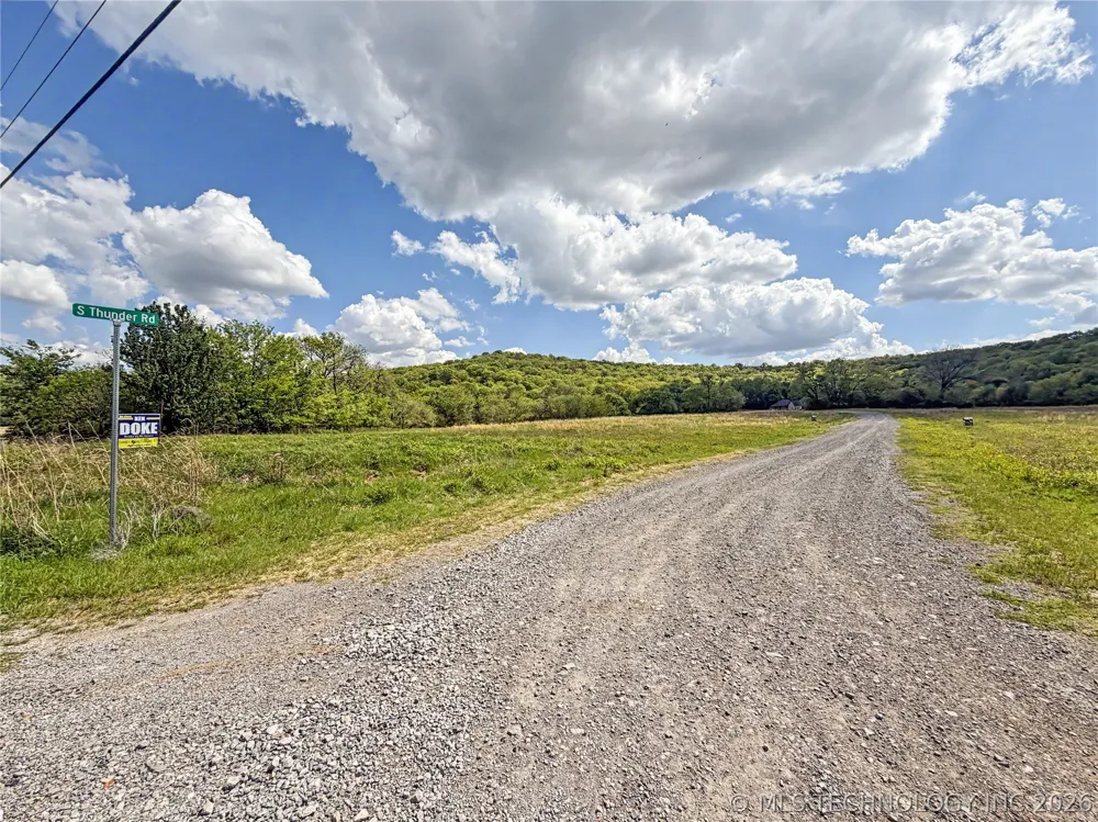 420 S Thunder Road Fort Gibson, OK 74434
