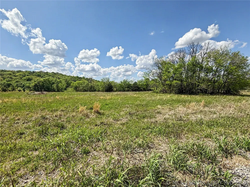 420 S Thunder Road Fort Gibson, OK 74434