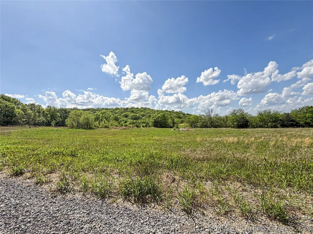 420 S Thunder Road Fort Gibson, OK 74434
