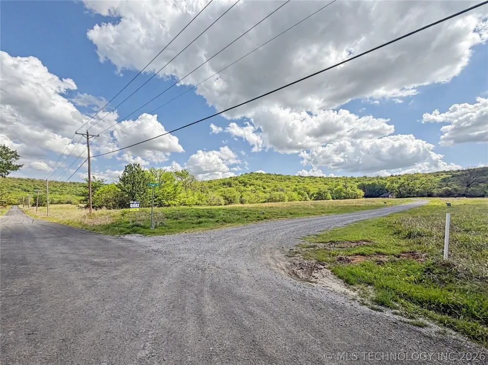 433 S Thunder Road Fort Gibson, OK 74434