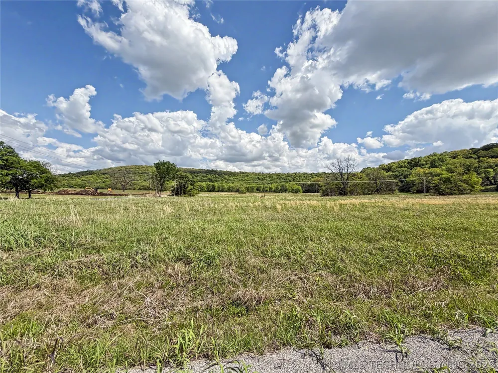 433 S Thunder Road Fort Gibson, OK 74434