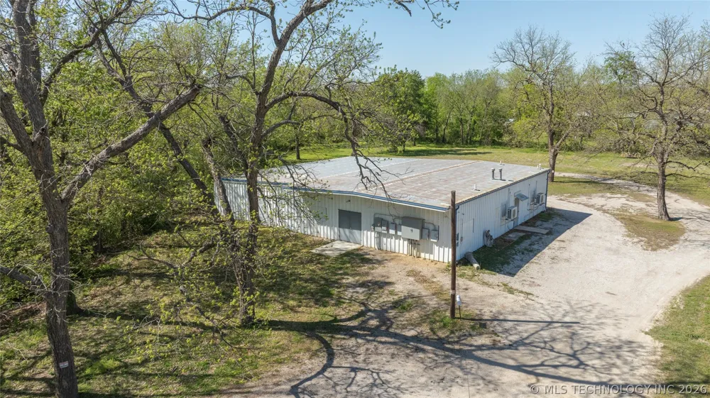 709 E 4th Street Skiatook, OK 74070