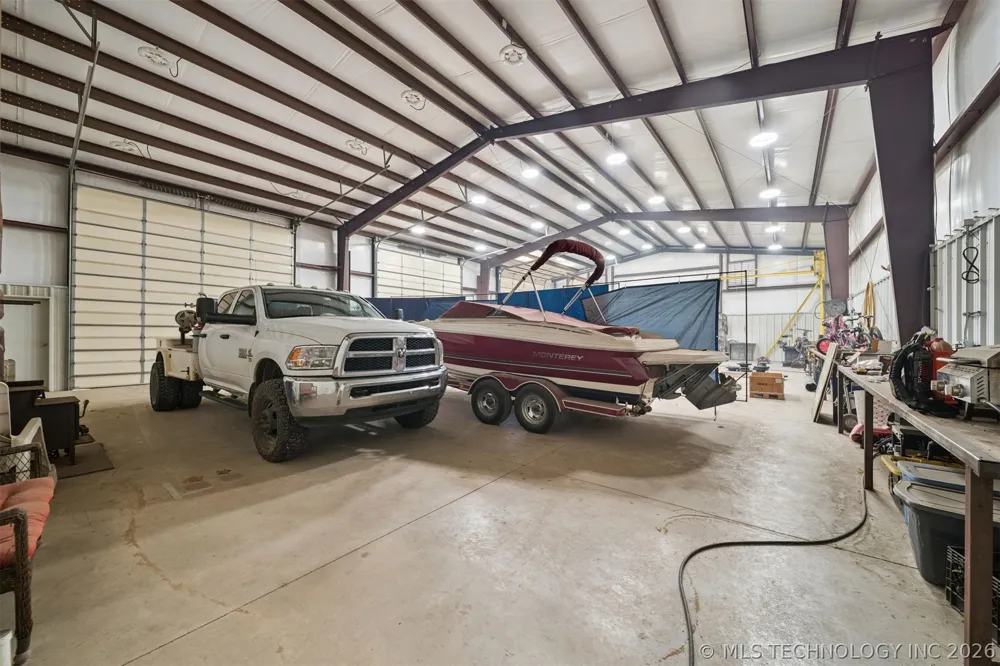 734 E Harrison Road Bristow, OK 74010