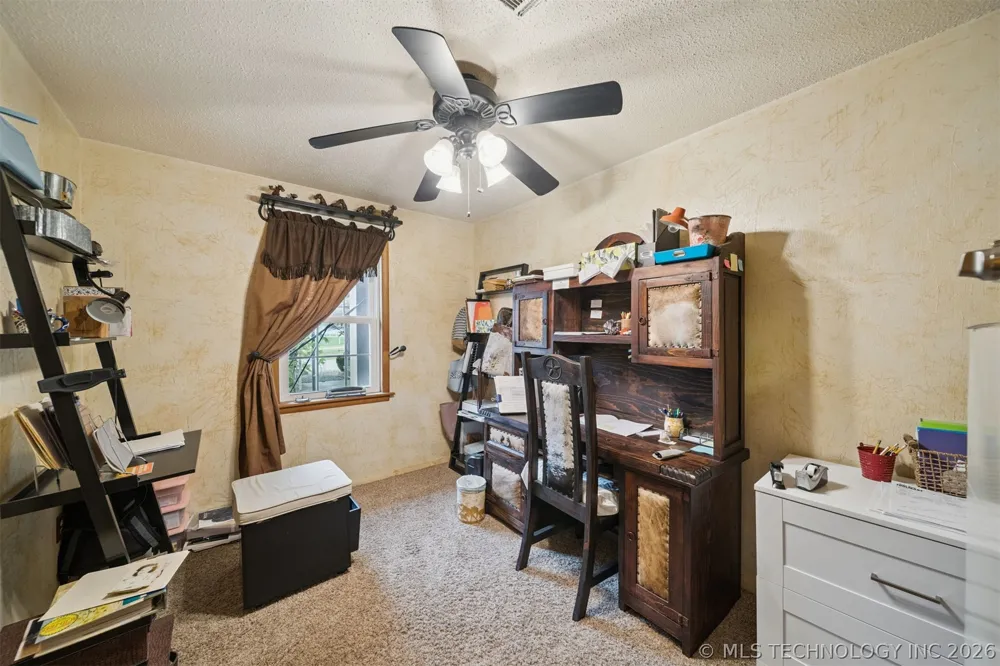 734 E Harrison Road Bristow, OK 74010