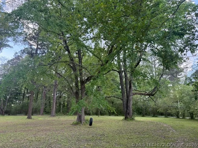 1034 Lakeside Fort Towson, OK 74735