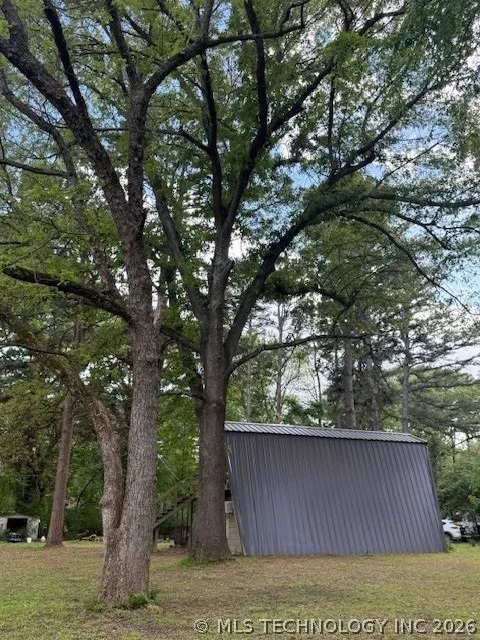 1034 Lakeside Fort Towson, OK 74735