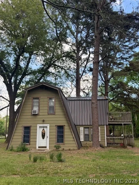 1034 Lakeside Fort Towson, OK 74735