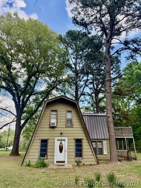 1034 Lakeside Fort Towson, OK 74735