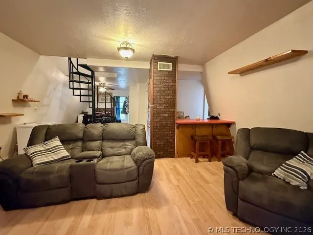 1034 Lakeside Fort Towson, OK 74735