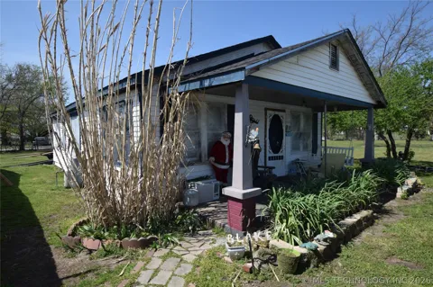 1 W Pine Street
