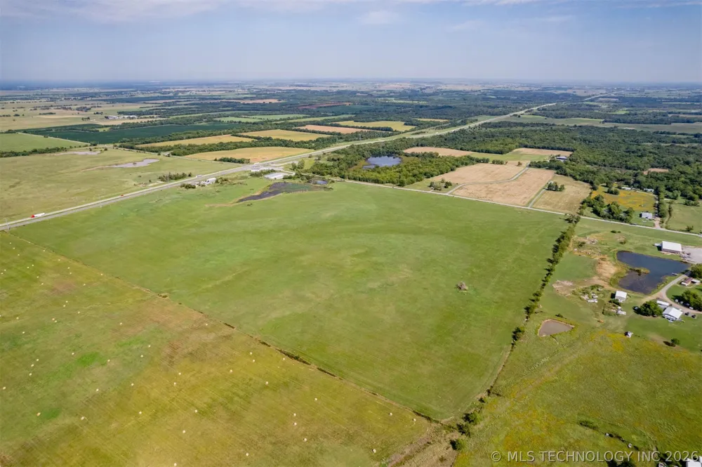 1 White Horn Cove Road Wagoner, OK 74467