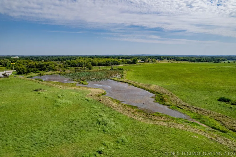 1 White Horn Cove Road Wagoner, OK 74467