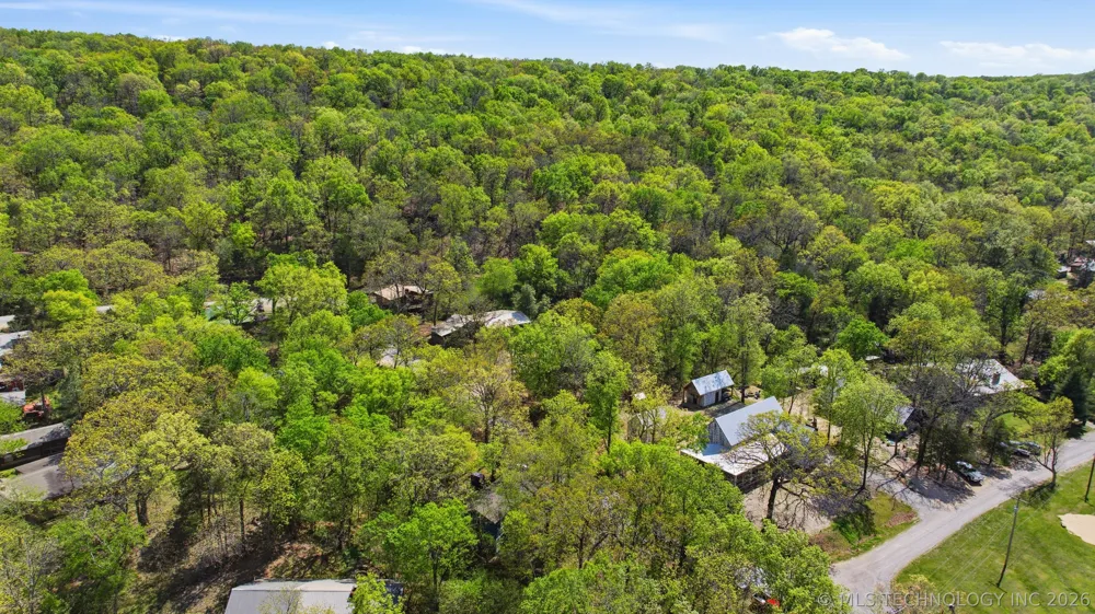 64 Walnut Street Locust Grove, OK 74352