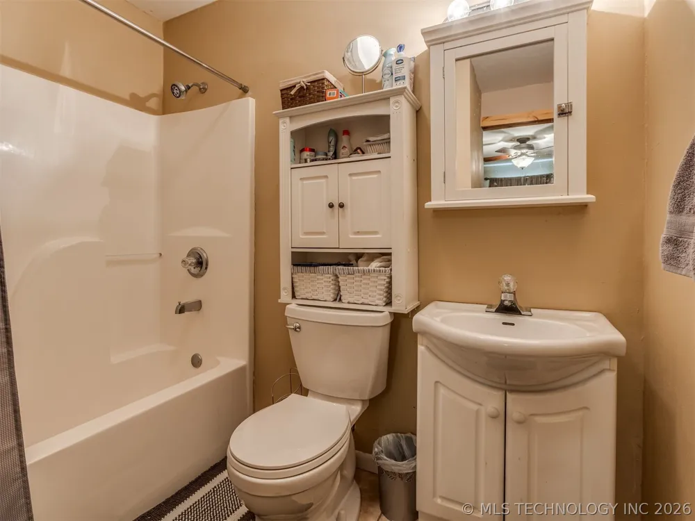 115907 S 4197 Checotah, OK 74426
