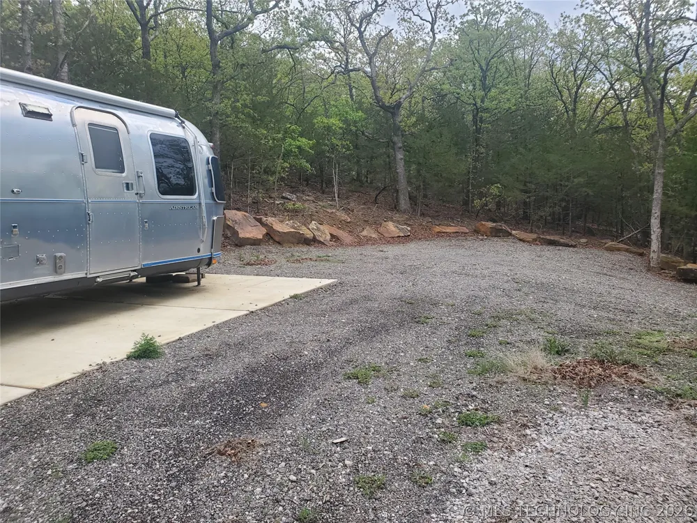 621 Deep Cove Drive Cleveland, OK 74020