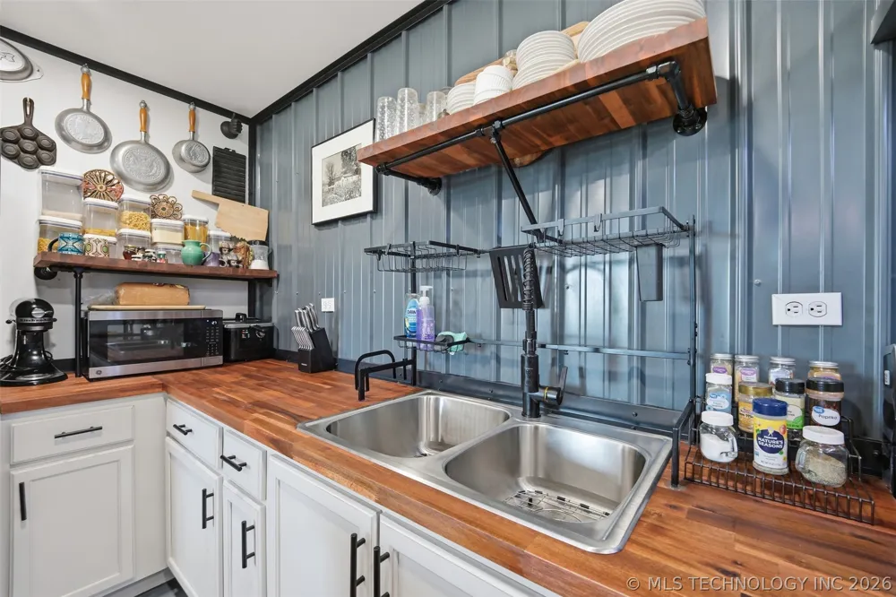7049 Sunshine Davis, OK 73030