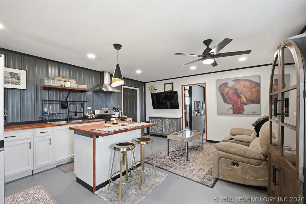 7049 Sunshine Davis, OK 73030