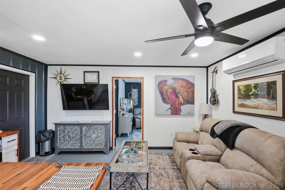 7049 Sunshine Davis, OK 73030