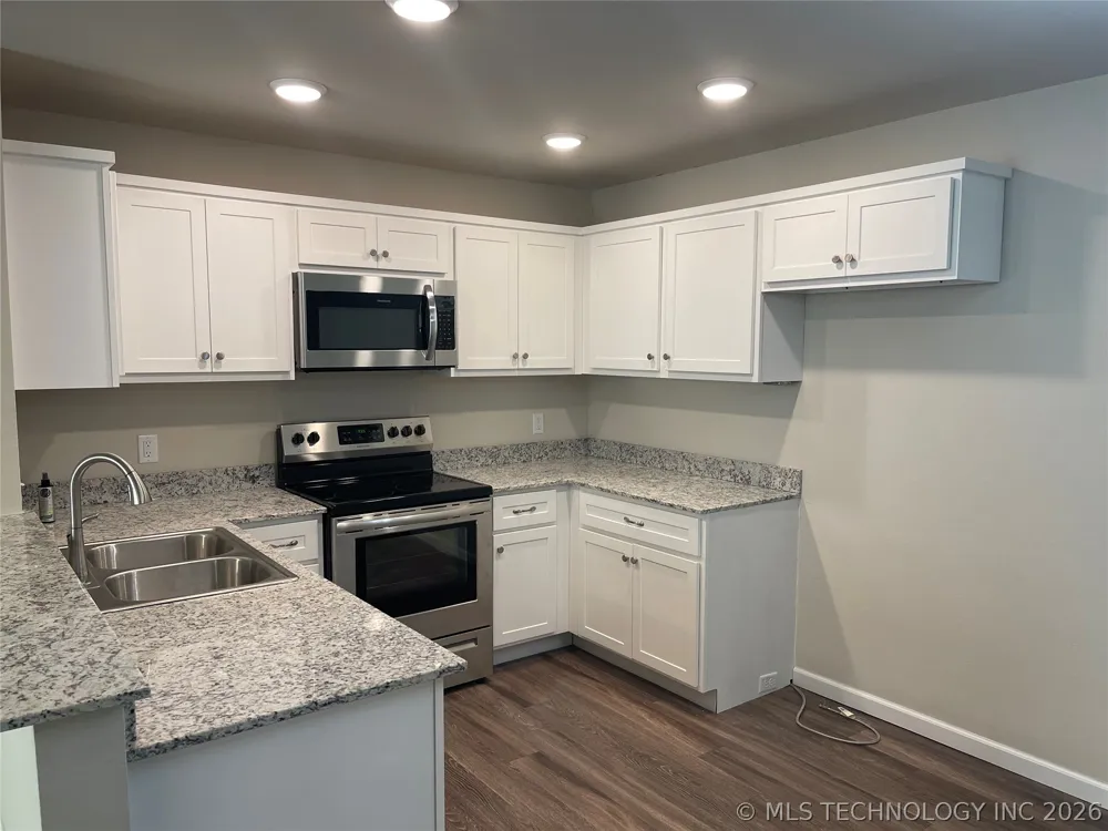 1908 Mulberry Street Wagoner, OK 74467