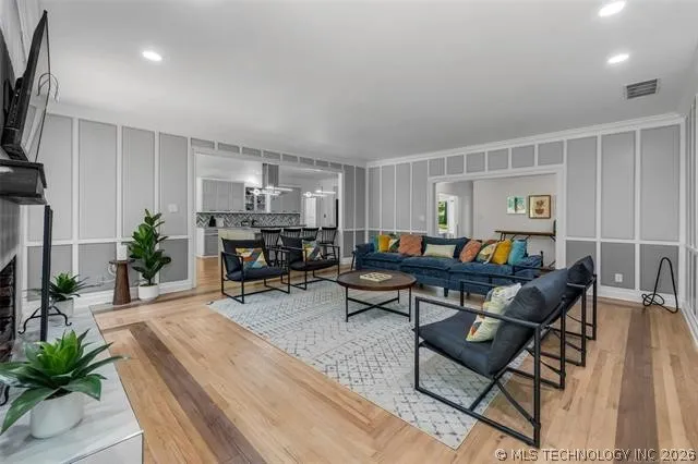 3707 E 99th Place Tulsa, OK 74137