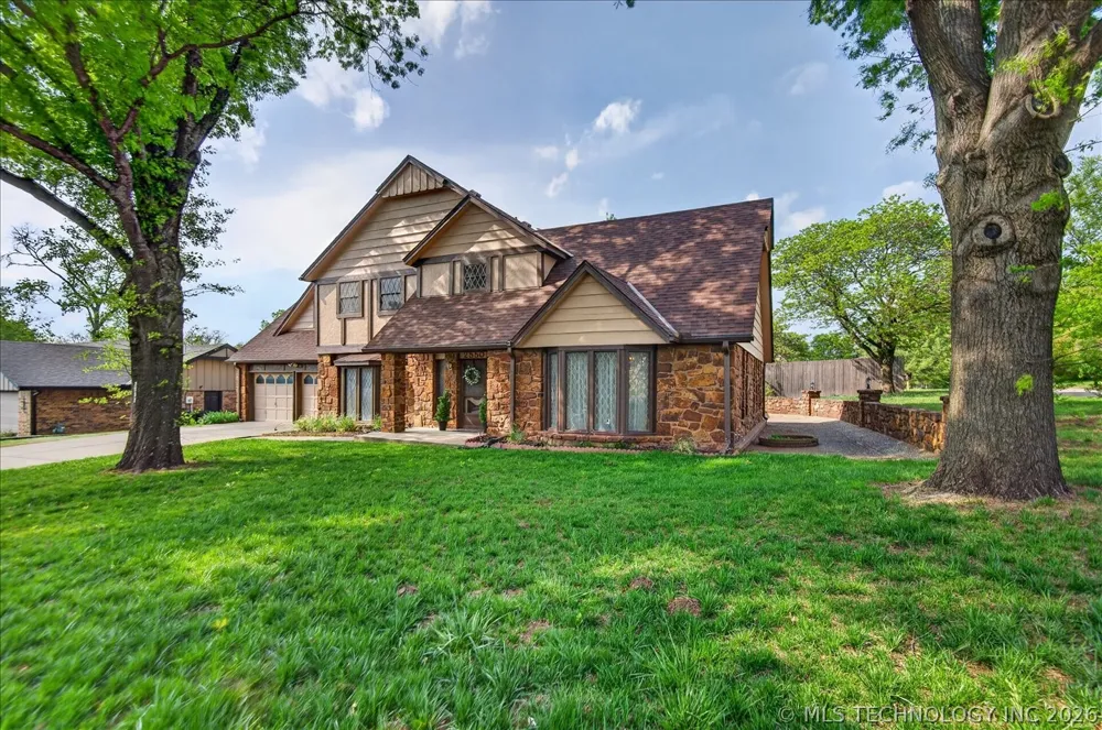 2550 Regency Road Bartlesville, OK 74006