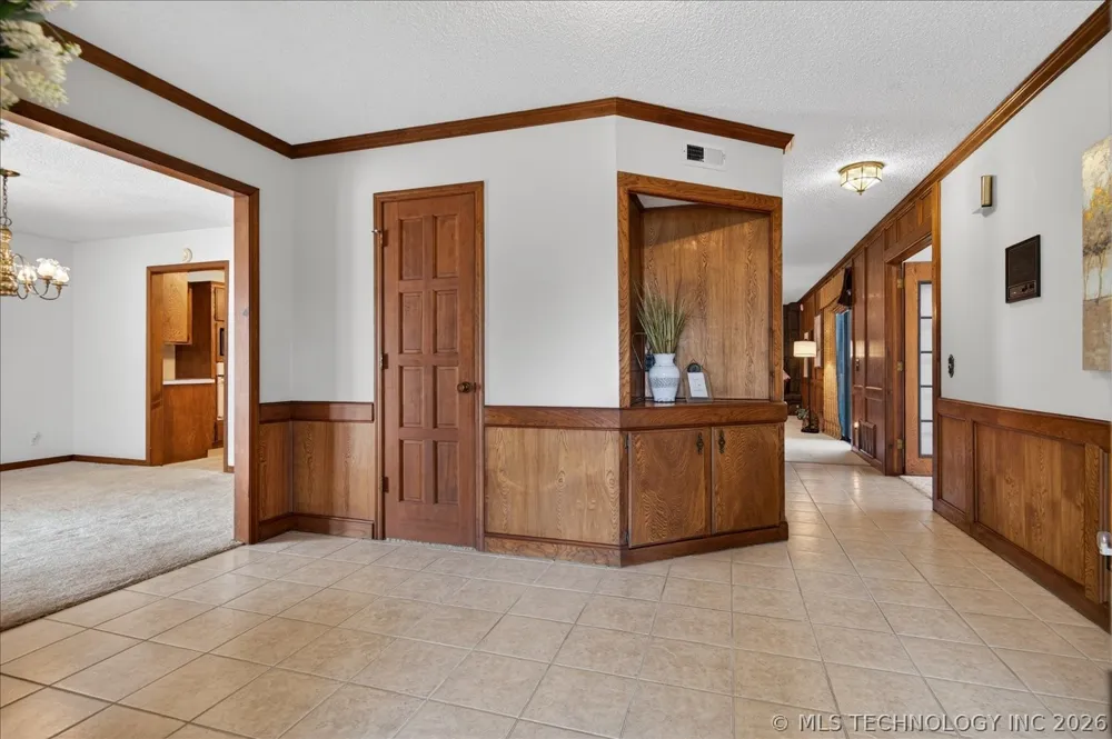 2550 Regency Road Bartlesville, OK 74006