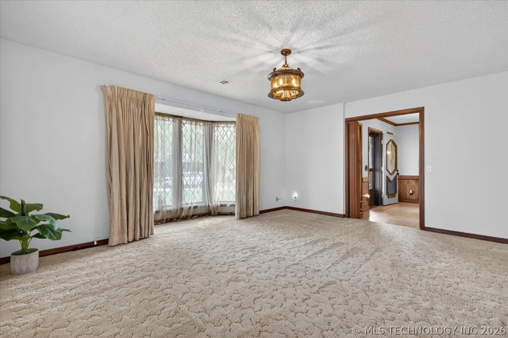 2550 Regency Road Bartlesville, OK 74006
