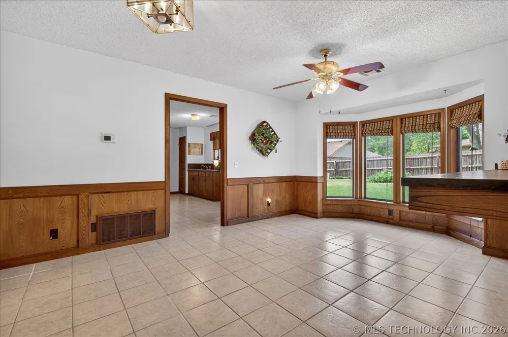 2550 Regency Road Bartlesville, OK 74006