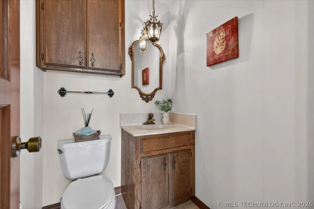 2550 Regency Road Bartlesville, OK 74006