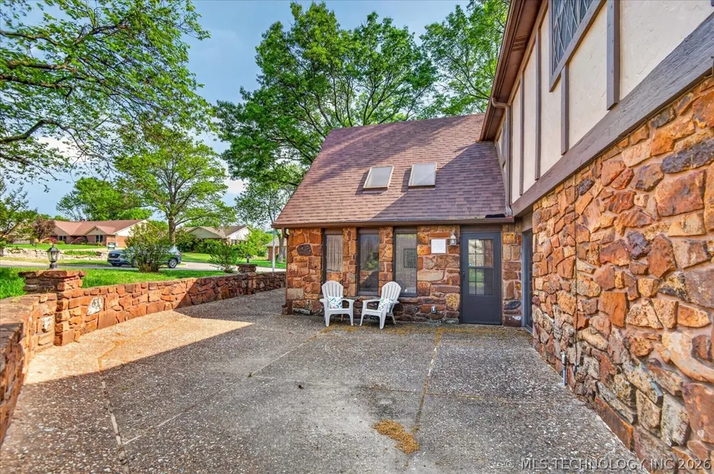 2550 Regency Road Bartlesville, OK 74006