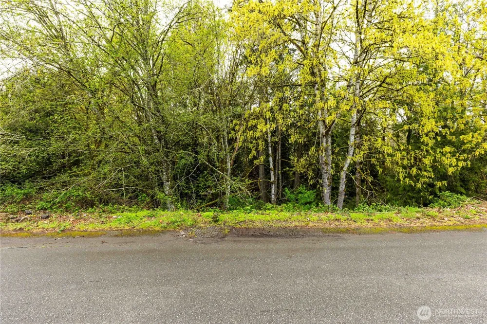 8865 Martin Avenue NW Silverdale, WA 98383