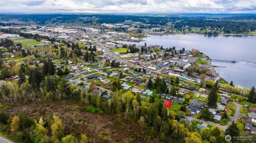 8865 Martin Avenue NW Silverdale, WA 98383