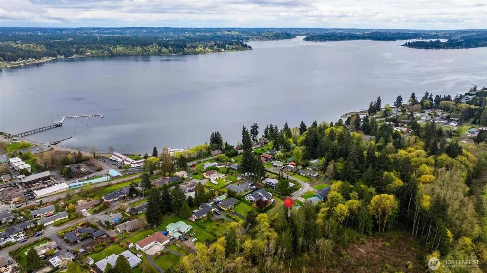 8893 Martin Avenue NW Silverdale, WA 98383