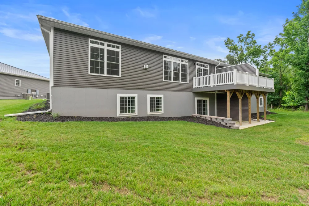 235 Auseon Court Hillsdale City, MI 49242