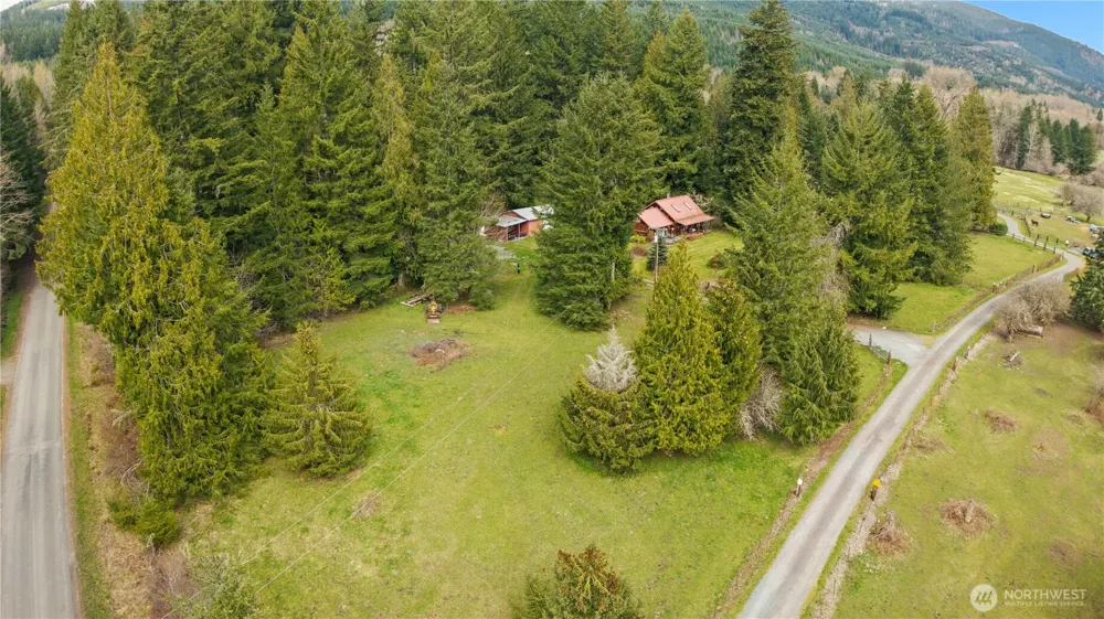 54715 278th Avenue E Ashford, WA 98304