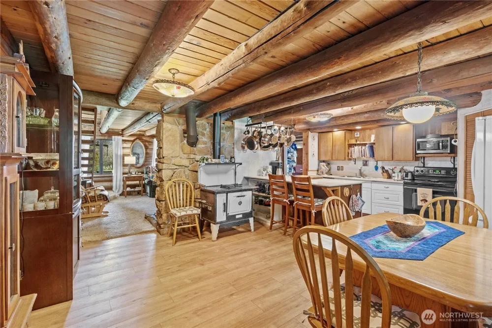 54715 278th Avenue E Ashford, WA 98304