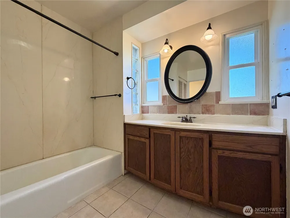 31644 Hwy 97 Tonasket, WA 98855