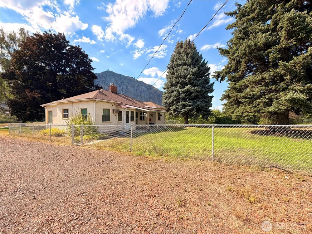 31644 Hwy 97 Tonasket, WA 98855